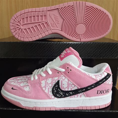 pink dior dunks
